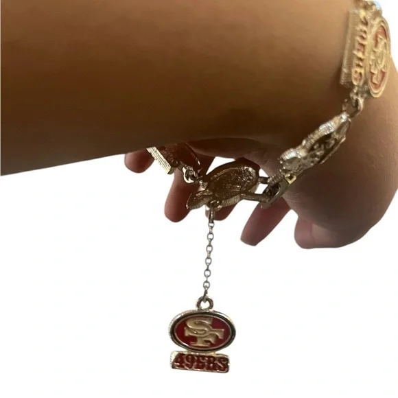 San Francisco 49ers Charm Bracelet - Picture 4 of 4